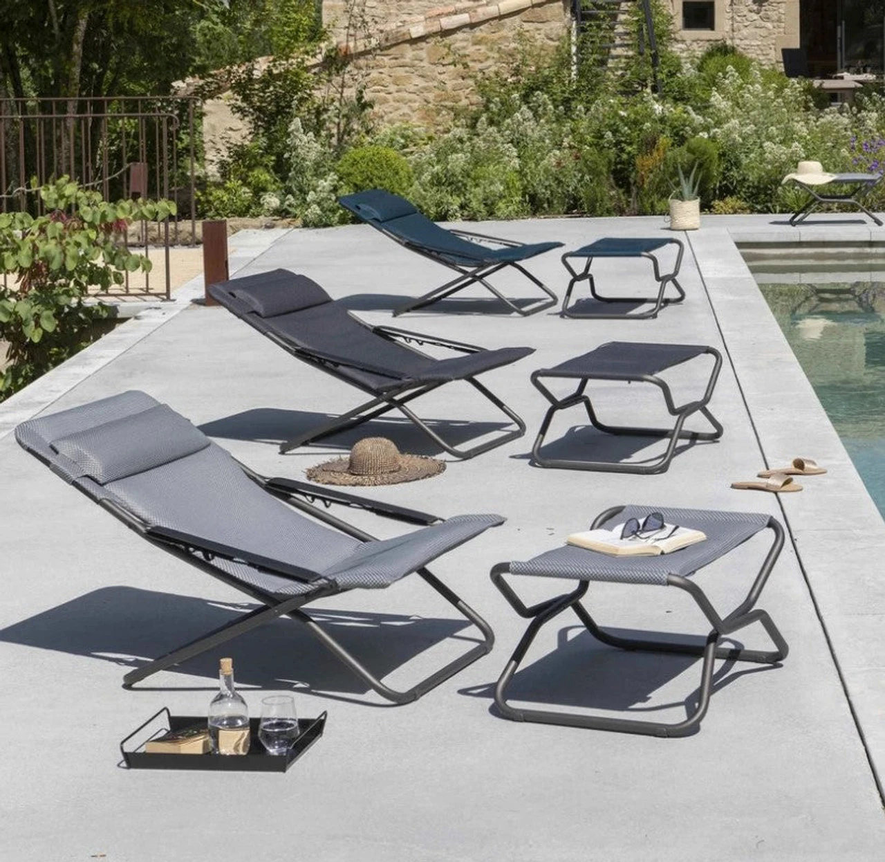 Lafuma® Transabed Folding Chair - Outremer Blue 4 Lafuma® Transabed Folding Chair - Outremer Blue - Image 4
