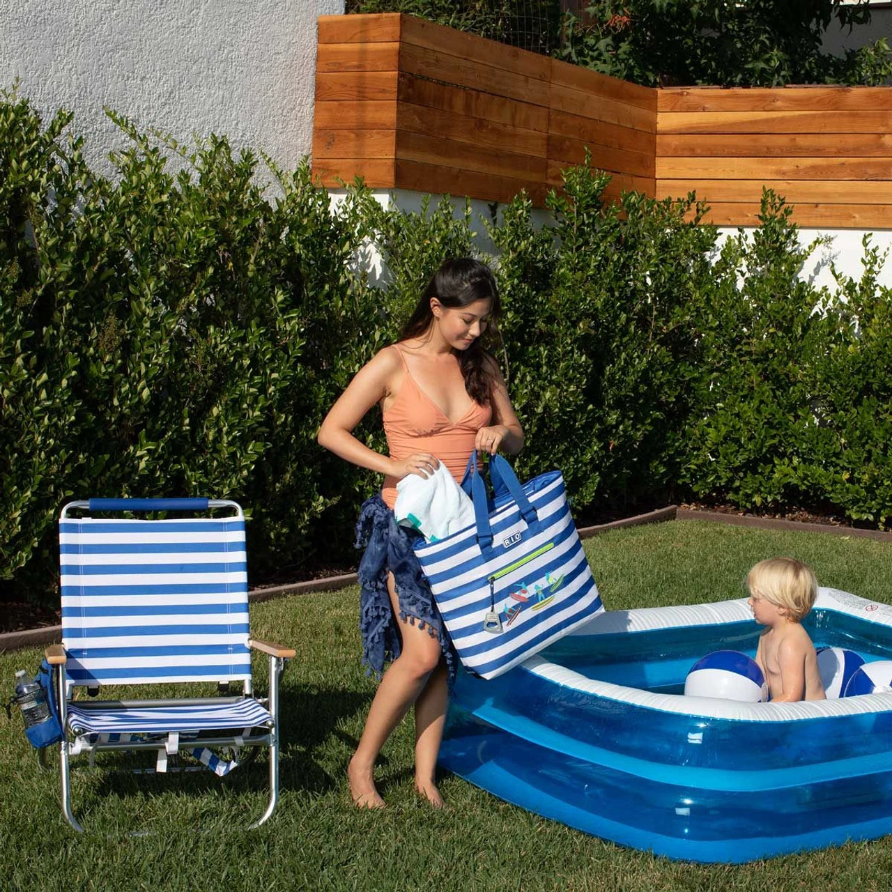 Rio Brands Rio 3 Position Aluminum Backpack Chair With Removeable Tote - Blue White Stripe - Image 6