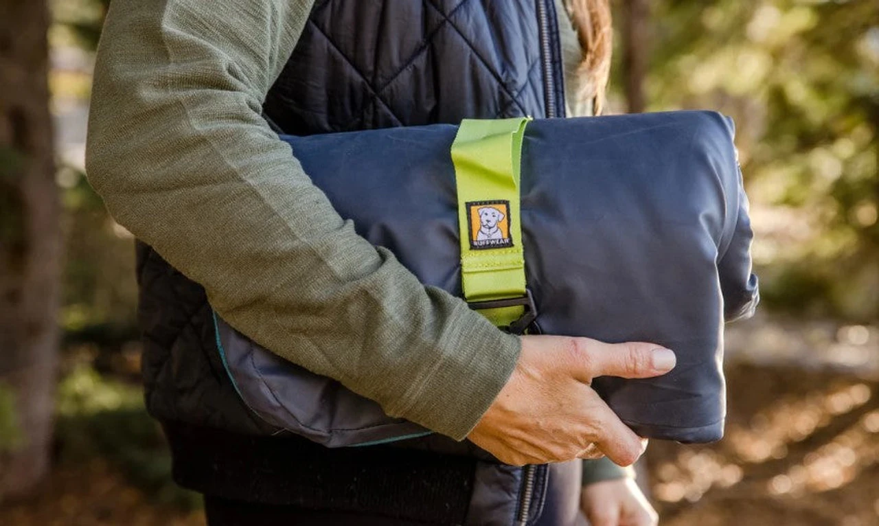 Ruffwear™ Mt. Bachelor Pad™ Portable Dog Bed - Medium - Image 8