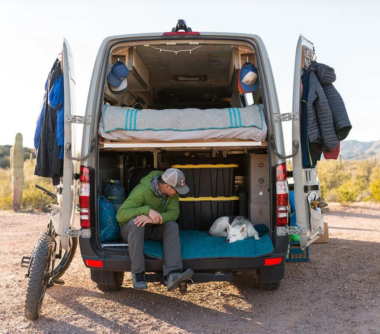 Ruffwear™ Mt. Bachelor Pad™ Portable Dog Bed - Medium - Image 4