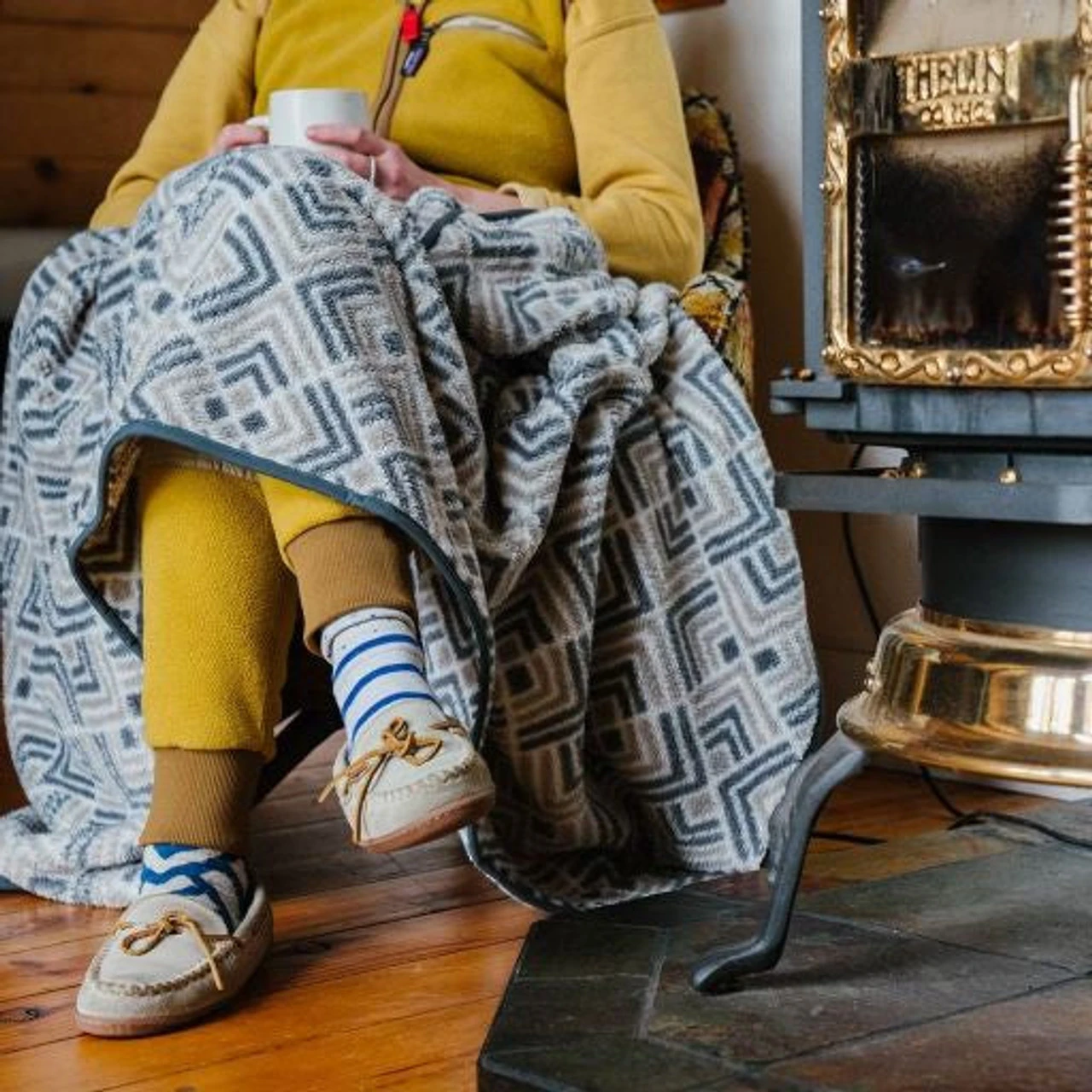 Rumpl Sherpa Fleece Blanket - Kaleidoscope Stone - Image 5