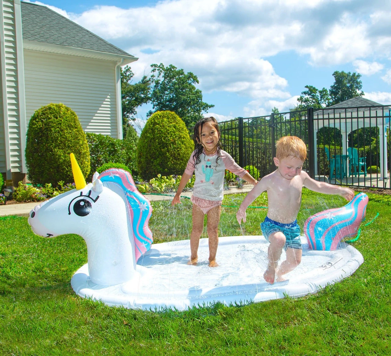 Good Banana™ Splashy Sprinkler - Unicorn - Image 2